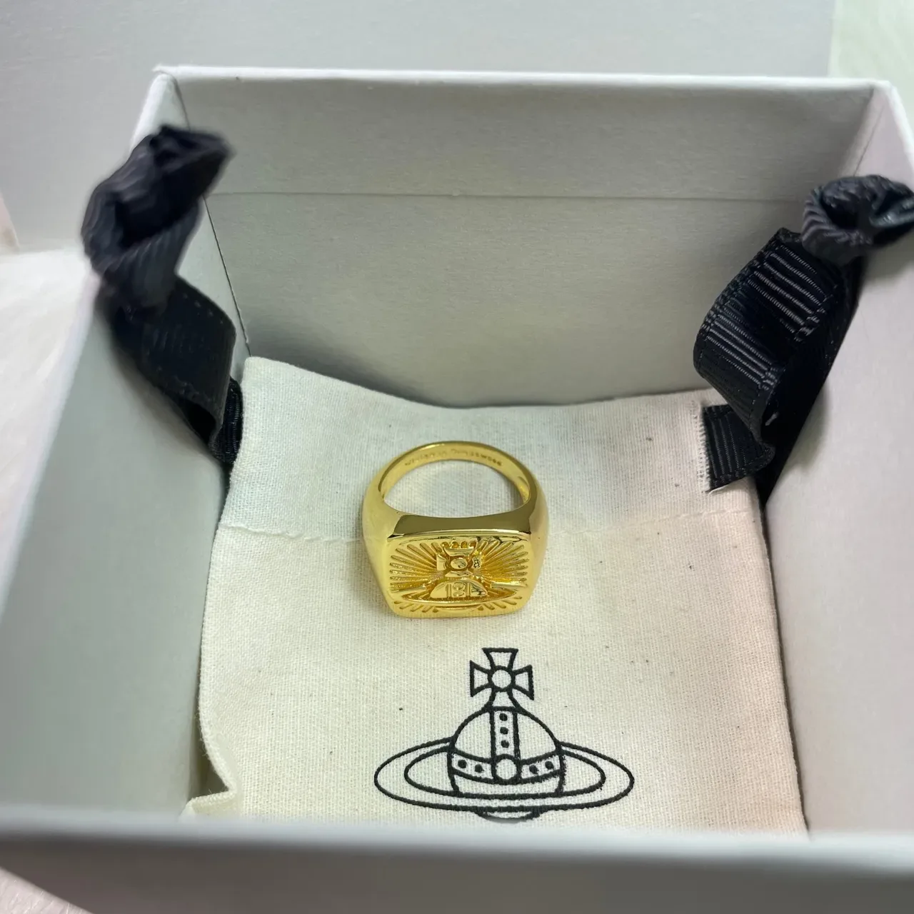 Vivienne Westwood Orb Ring Gold-Tone Rectangular Signet Ring 6