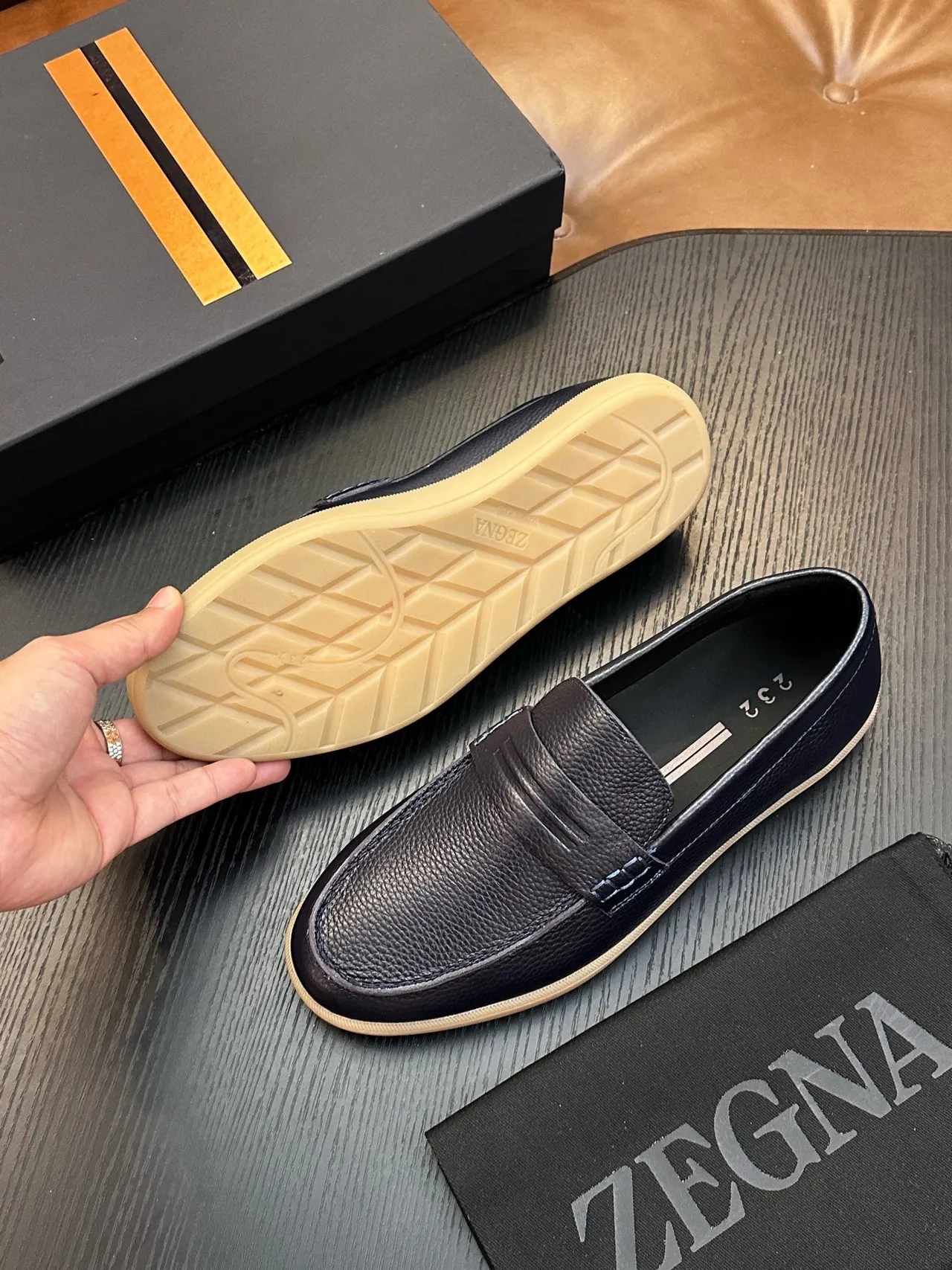 Zegna 海军蓝 米色 压纹皮革 便士带 乐福鞋 2