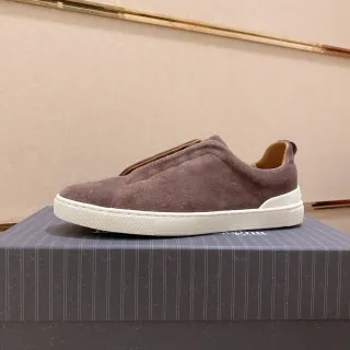 Zegna स्लिप-ऑन भूरी सुड लाइफस्टाइल स्नीकर
