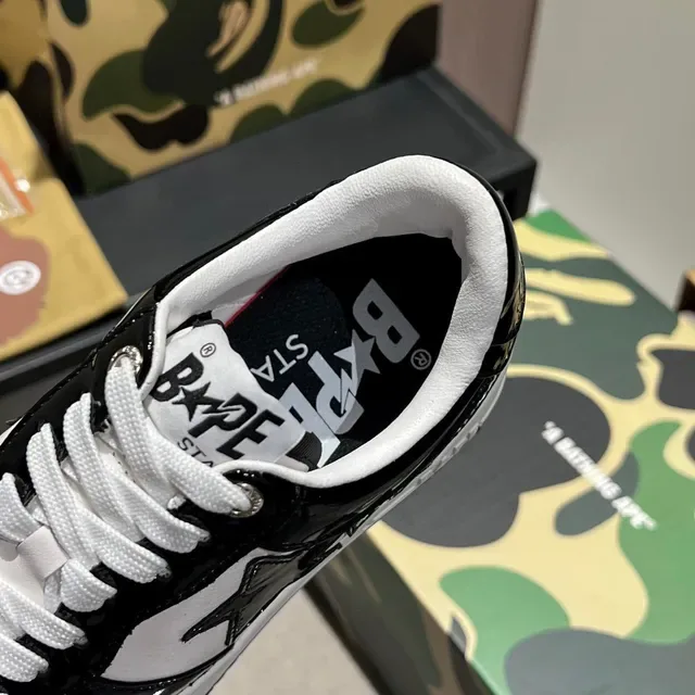 A Bathing Ape BAPE STA Zapatillas Lifestyle Negro y Blanco Logo Estrella 3
