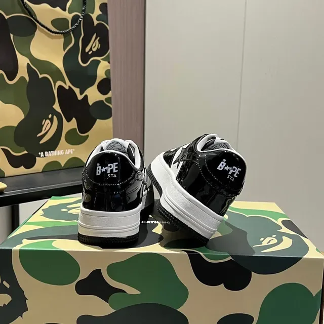 A Bathing Ape BAPE STA Zapatillas Lifestyle Negro y Blanco Logo Estrella 6