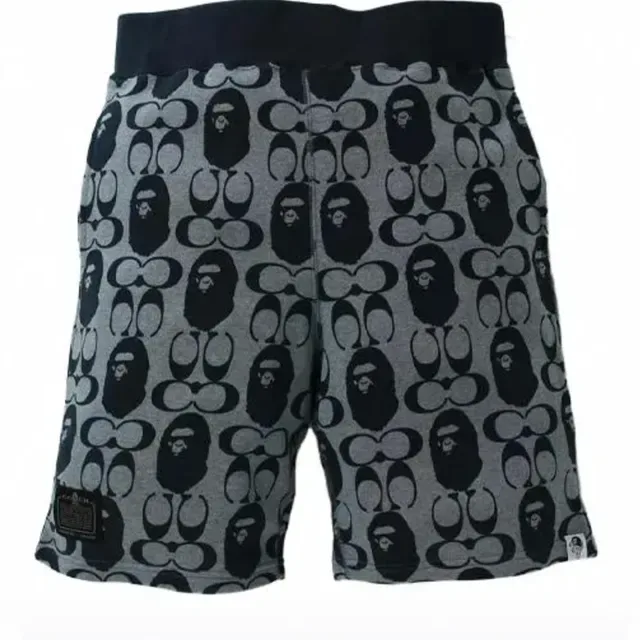 A Bathing Ape Graphic-Print Elastic-Waist Shorts 3