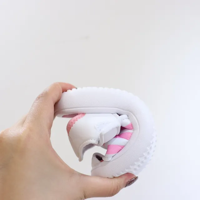 Adidas Adilette Aqua White Pink স্লিপ-অন ছিদ্রযুক্ত উপরের ক্যাজুয়াল স্যান্ডাল 10
