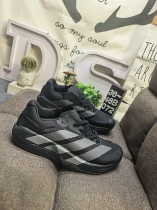 Adidas Adizero Dropshot কালো এবং মেটালিক সিলভার লাইফস্টাইল স্নিকার্স 9