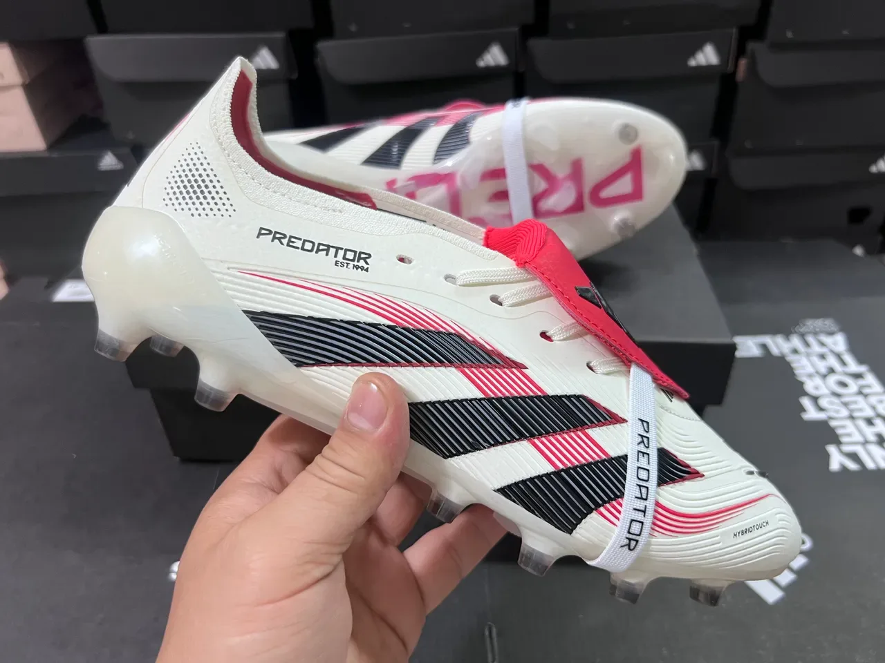 Adidas Bege Preto Baixo Molded FG Cleat Texturizado Anteiropé Campo Firme Sapatos de Futebol 12