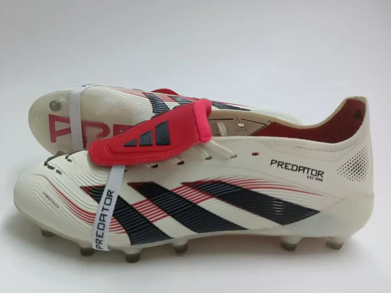Adidas Bege Preto Baixo Molded FG Cleat Texturizado Anteiropé Campo Firme Sapatos de Futebol 24