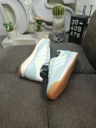 Adidas حذاء رياضي بيج أزرق ريترو ريننج سيليويت سويد ونسيج علوي أسلوب حياة 6