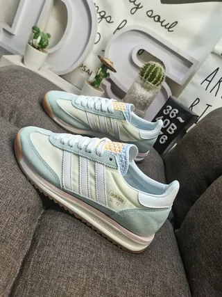 Adidas حذاء رياضي بيج أزرق ريترو ريننج سيليويت سويد ونسيج علوي أسلوب حياة 7
