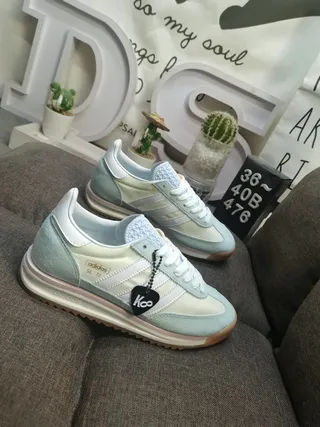Adidas حذاء رياضي بيج أزرق ريترو ريننج سيليويت سويد ونسيج علوي أسلوب حياة 9