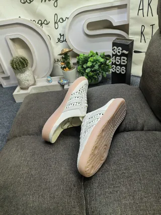 Adidas Zapatos casuales beige dorado perforado superior con cordones frontales 6