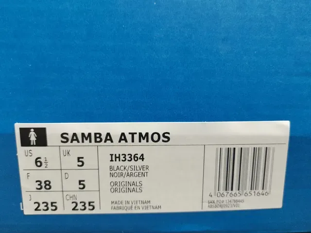 Adidas Tênis lifestyle de couro patentado preto prateado brilhante com listras metálicas 2