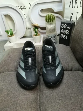 Adidas Black Silver Knit Mesh Upper Sculpted Monolithic Midsole Lifestyle Sneakers 10