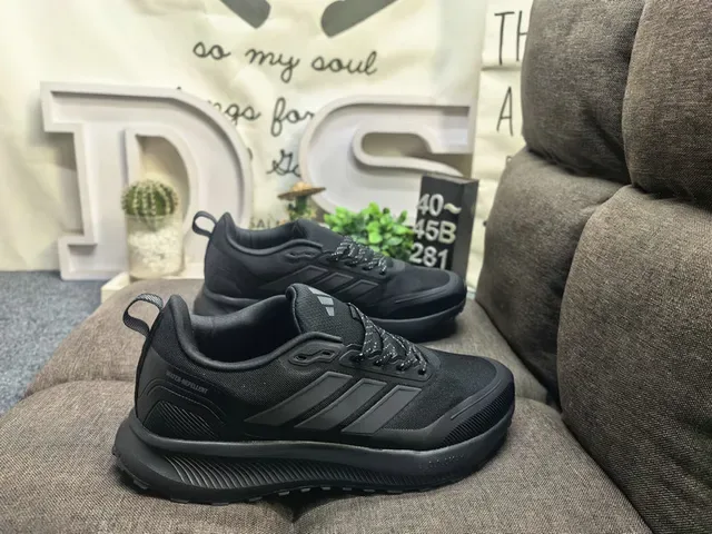 Adidas Black Silver Mesh-and-Synthetic Upper Three-Stripe Side Panel Lifestyle Sneakers 21