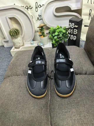 Adidas Black White Laceless Silhouette Three-Stripe Side Panel Mary Jane Shoes 10