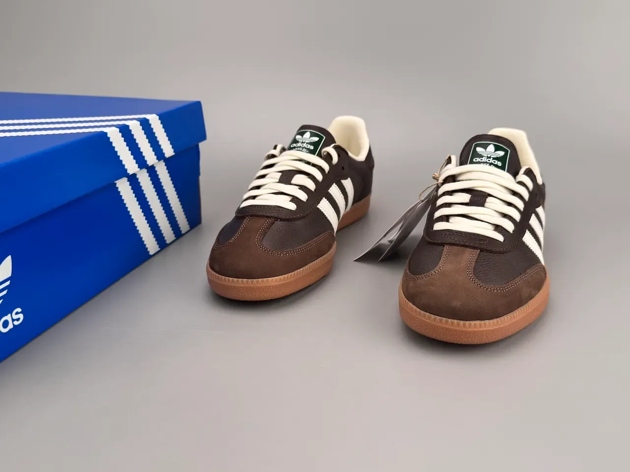 Adidas Lifestyle Chaussures Marron Blanc Cuir Trois Rayures Serrées 6