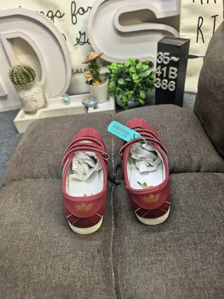 Adidas Tênis Burdeos Prateado Sem Cadarço com Tira de Velcro 8