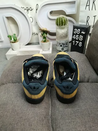 Adidas Campus أصفر خردل و أزرق بحري جلد مدبوغ أسلوب حياة 8