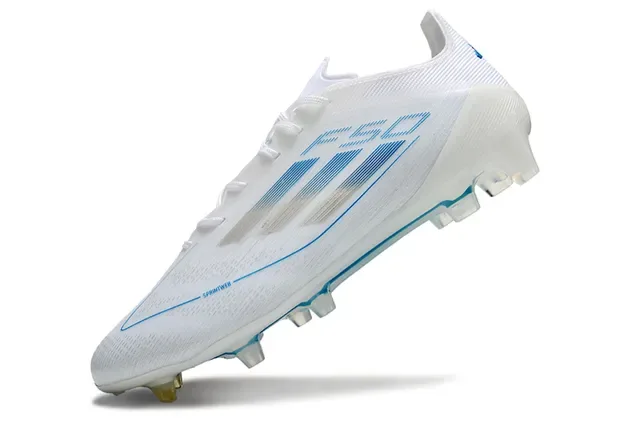 Adidas F50 Chaussures de football blanc et bleu upper tricot low-cut détails rayures horizontales graphiques Firm-Ground 3