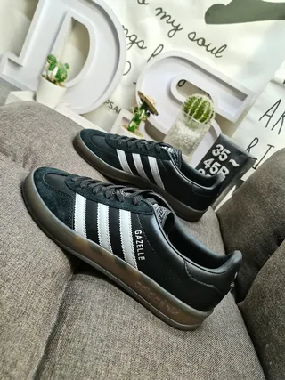 Adidas Gazelle Zapatillas estilo de vida negro y blanco 7