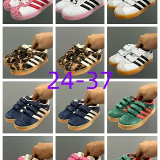 Adidas Gazelle سنيكرز لايف ستايل بطباعة قلب وردي