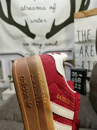 Adidas Gazelle Platform Tênis Lifestyle vermelho com Snake-Embossed 3