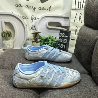 Adidas رمادي أزرق بدون أربطة منخفض الكعب الجزء العلوي Jacquard زهوري حذاء رياضي أسلوب حياة