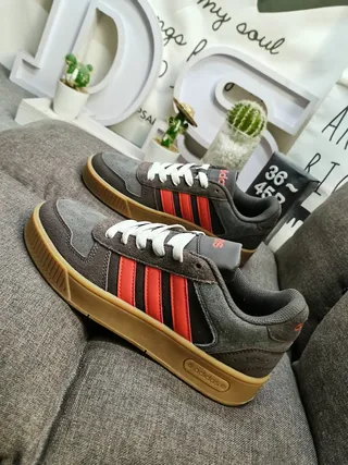 Adidas Cinza Vermelho Low-Top Camurça e Textil Upper Lifestyle Sneakers 7