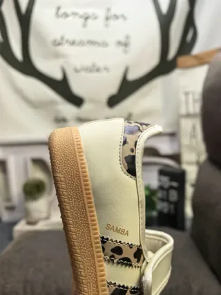 Adidas Zapatillas Lifestyle Verde Beige Sin Cordones Cierre de Correa Rejilla y Recubrimiento Sintético 3