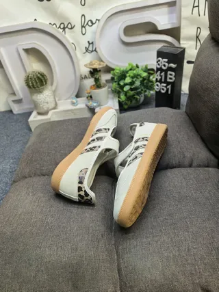 Adidas Zapatillas Lifestyle Verde Beige Sin Cordones Cierre de Correa Rejilla y Recubrimiento Sintético 6