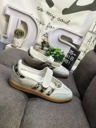Adidas Zapatillas Lifestyle Verde Beige Sin Cordones Cierre de Correa Rejilla y Recubrimiento Sintético 9