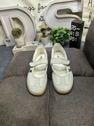 Adidas Zapatillas Lifestyle Verde Beige Sin Cordones Cierre de Correa Rejilla y Recubrimiento Sintético 10