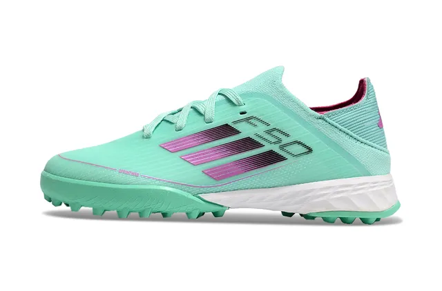 Adidas أخضر وردي صوفي علوي تصميم خطوط متدرجة أحذية كرة القدم Turf 4