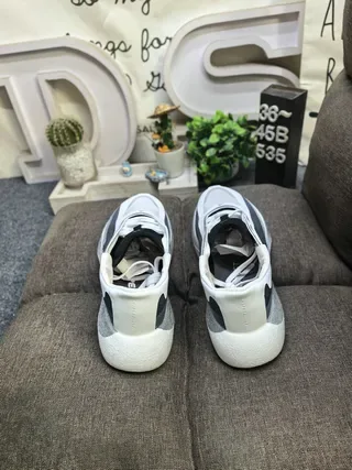 Adidas Hyperboost أخضر لايم نيون أسلوب حياة أحذية رياضية 18