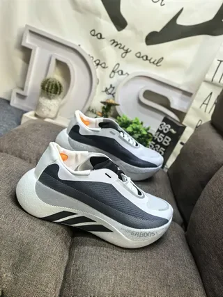 Adidas Hyperboost أخضر لايم نيون أسلوب حياة أحذية رياضية 19