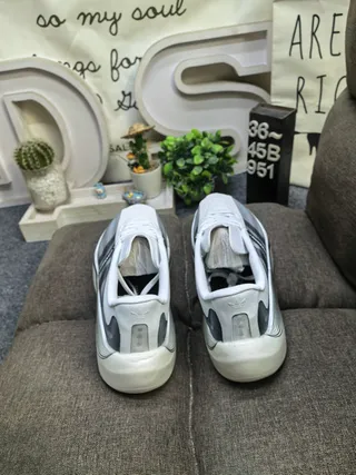 Adidas Hyperboost White Gray Black Running Shoes 8