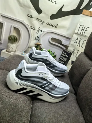 Adidas Hyperboost White Gray Black Running Shoes 9