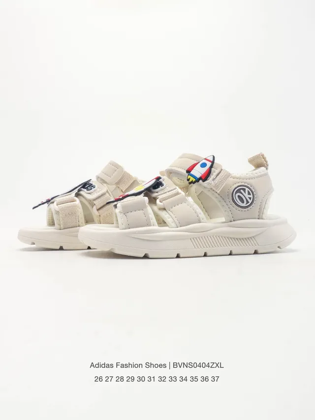 Adidas শিশু গোলাপি এবং বেইজ চরিত্র চার্ম কাজুয়াল স্যান্ডেল 16