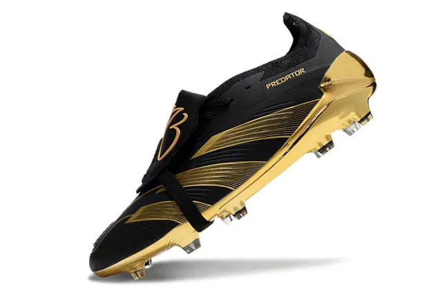 Adidas Predator Noir et Or Métallique Terrain ferme Chaussures de football 2