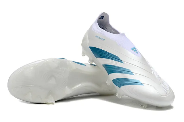 Adidas Predator Tênis de futebol branco e azul para gramado firme 4