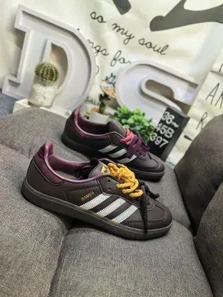Adidas Samba Zapatillas Lifestyle Marrón y Púrpura 9
