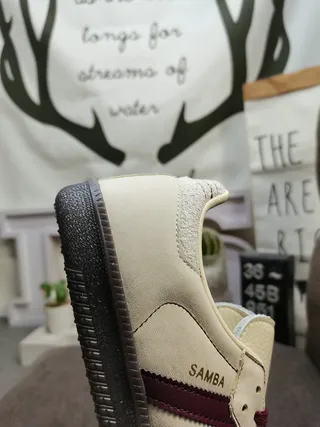 Adidas Samba Off-White e Burgundy tênis lifestyle 4