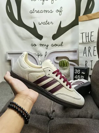 Adidas Samba Off-White e Burgundy tênis lifestyle 6