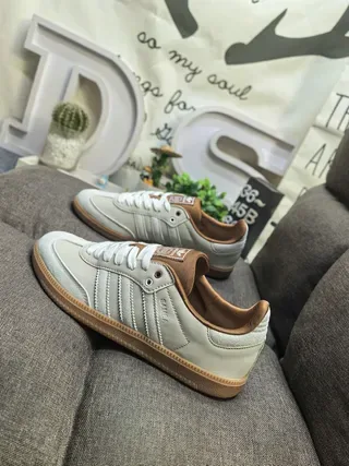 Adidas Samba OG Beige and Tan जीवनशैली स्नीकर 7