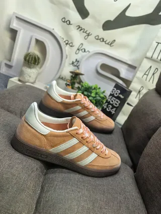 Adidas Samba OG Tan y Off-White zapatillas lifestyle 9