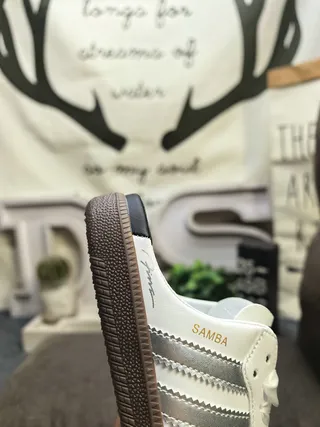 Adidas Samba Slip-On أبيض رمادي خطوط معدنية أسلوب حياة أحذية رياضية 3