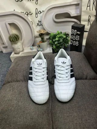 Adidas Samba Black and White Zapatos de Fútbol Indoor 10