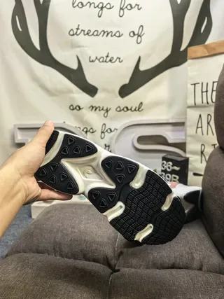 Adidas Prata Preto Metálico TPU Cage Tela E Sobreposições Sintéticas Tênis Lifestyle 24