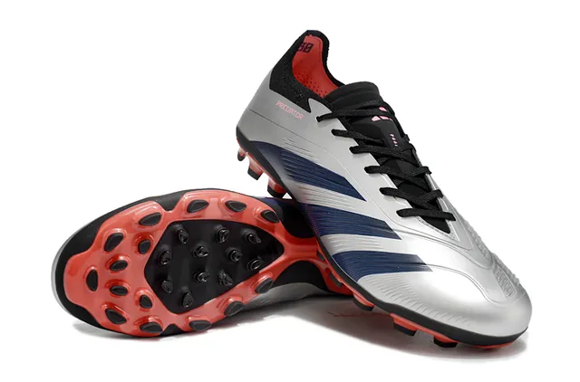 Adidas Chaussures de football Silver Navy Metallic upper synthétique avec détails de rayures pour terrain ferme 4