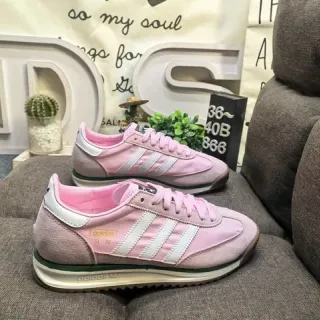 Adidas SL 72 粉色和白色生活方式运动鞋