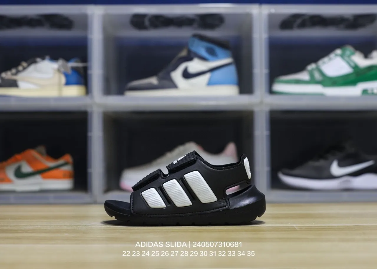 Adidas Slida Blue and Navy Casual Sandals 7